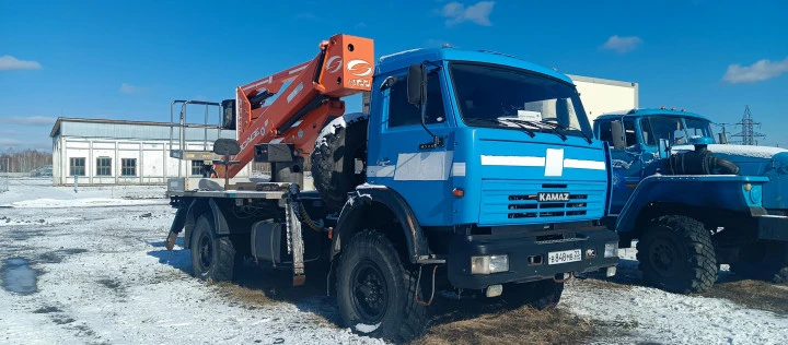 Автогидроподъемник Чайка-Сервис 2784SG